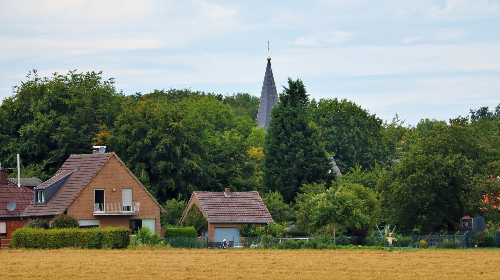 Rickelrather Kirche im Wald!